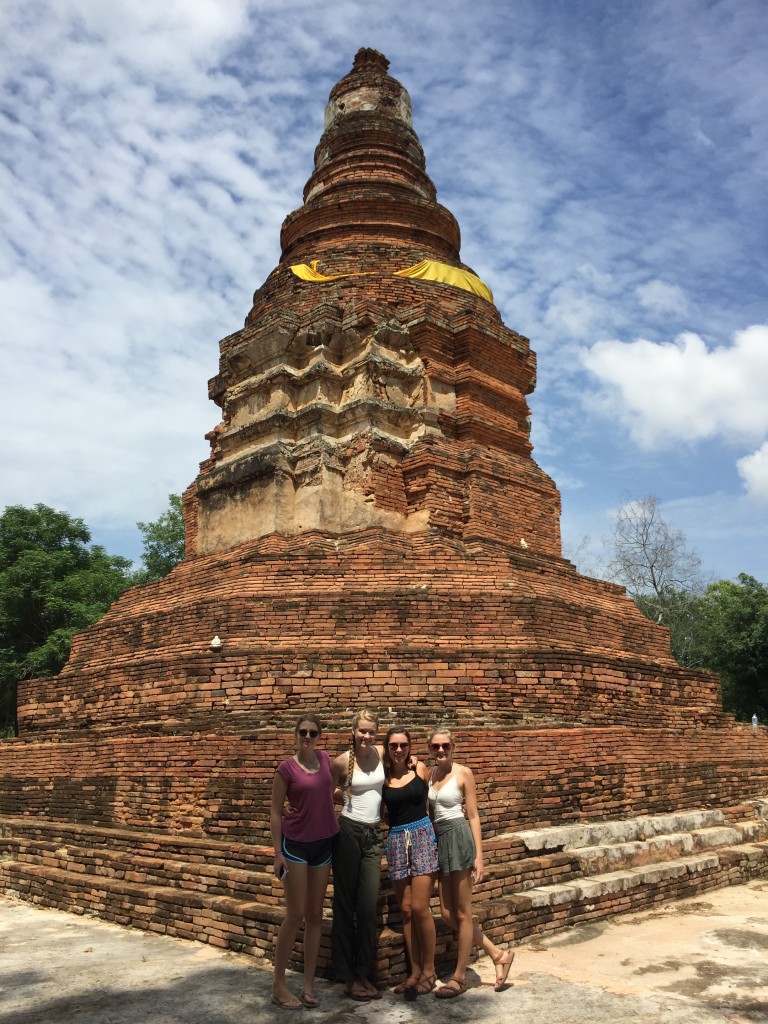 Teeraphan (the owner of our guest house) took us on a bike tour of ruins in De Wiang Kum Kam, the small neighborhood we called home outside of Chiang Mai. 