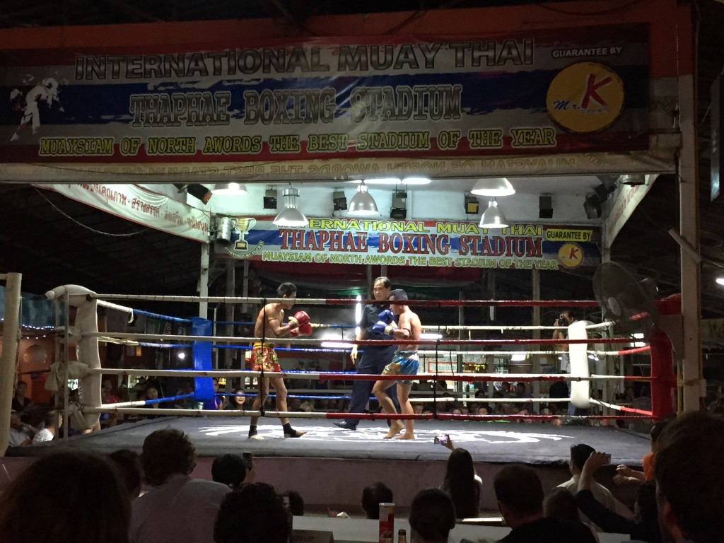 Two muay thai boxers competed in a match of 5 rounds.  